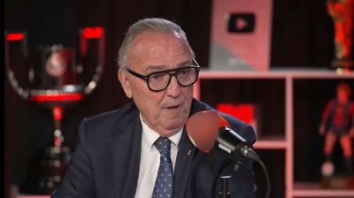 "تکرار کن تا میکروفن رو بزنم تو دهنت"